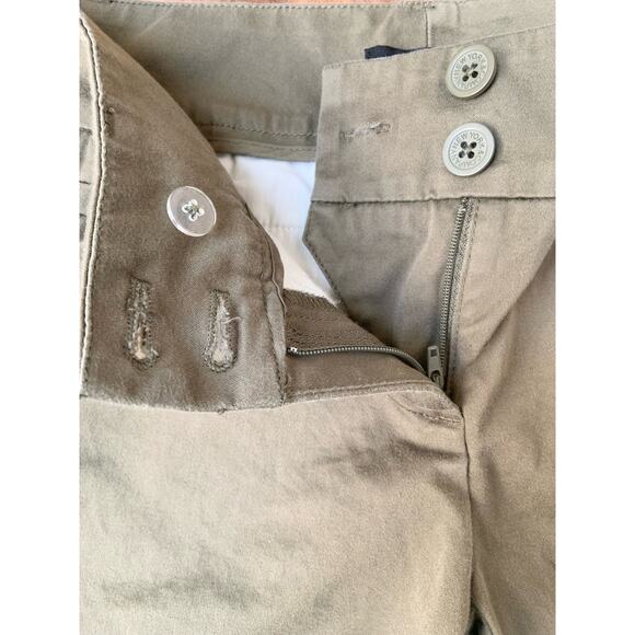 New York & Company Army Green Stretch Pants Capris Slacks Women's Size 2 - Picture 9 of 10